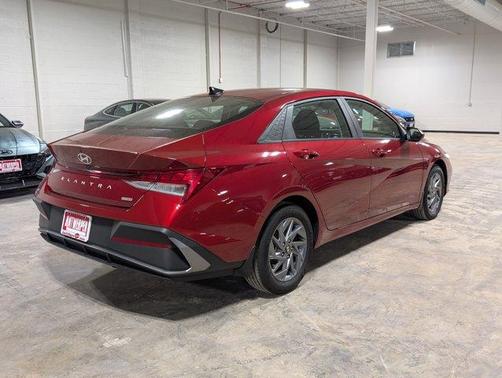 2024 Hyundai ELANTRA HEV Blue