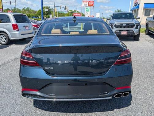 2022 Genesis G70 2.0T