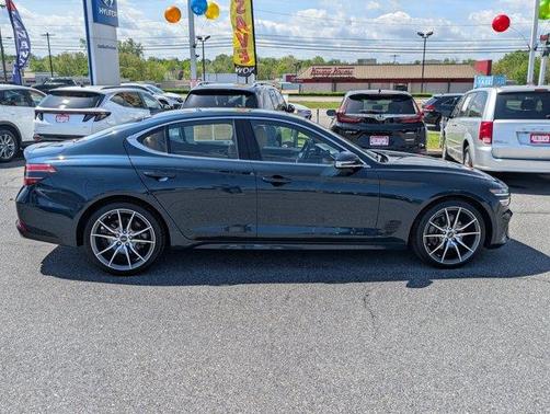 2022 Genesis G70 2.0T