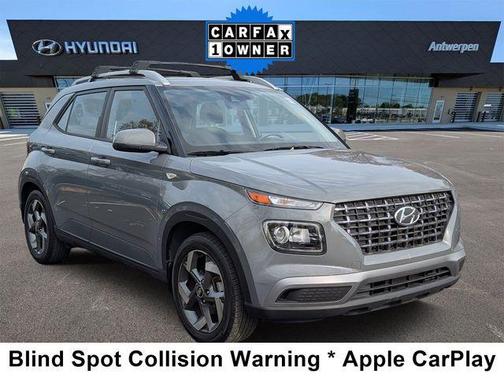 2022 Hyundai VENUE SEL