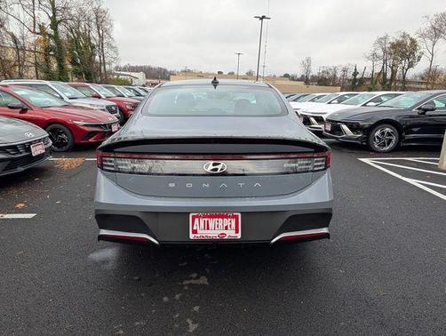 2026 Hyundai SONATA SE