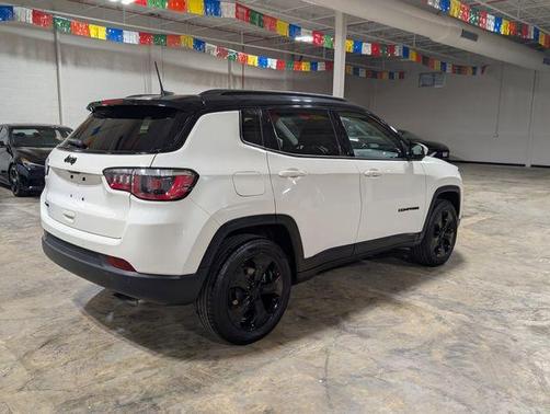 White Clearcoat 2019 Jeep Compass Altitude