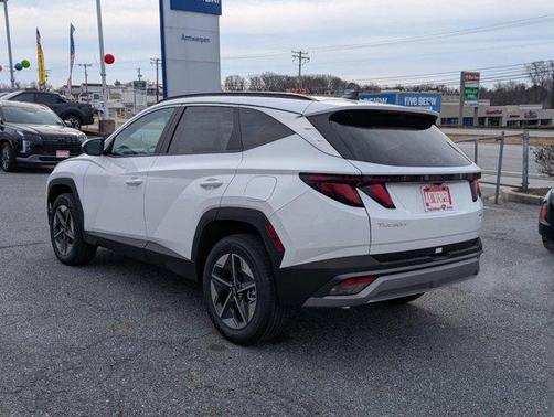2025 Hyundai TUCSON SEL
