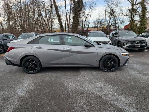 2026 Hyundai ELANTRA HEV SEL Sport