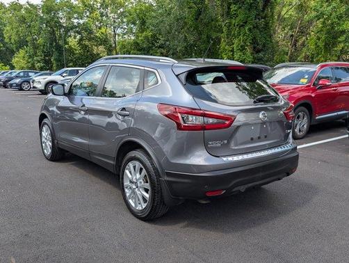 2022 Nissan Rogue Sport SV