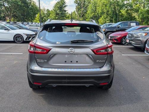 2022 Nissan Rogue Sport SV