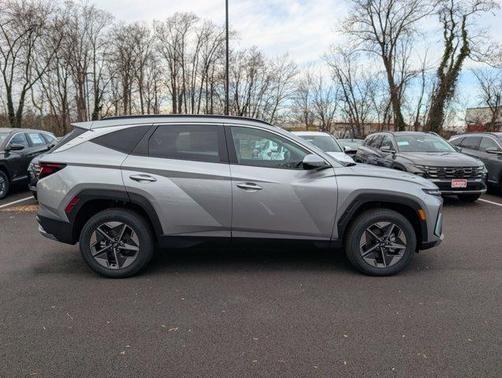 Shimmering Silver 2026 Hyundai TUCSON SEL