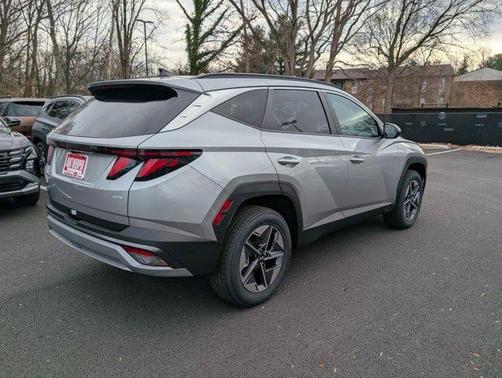 Shimmering Silver 2026 Hyundai TUCSON SEL