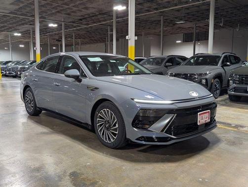 2025 Hyundai SONATA Hybrid SEL