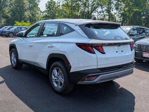 2025 Hyundai TUCSON SE
