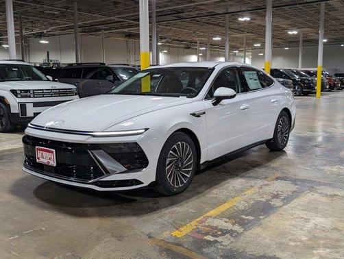 2025 Hyundai SONATA Hybrid SEL