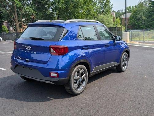 2025 Hyundai VENUE Limited