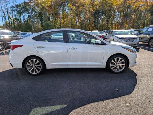 2022 Hyundai Accent Limited