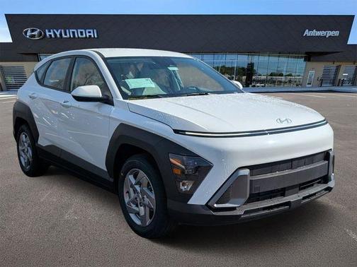 2026 Hyundai KONA SE