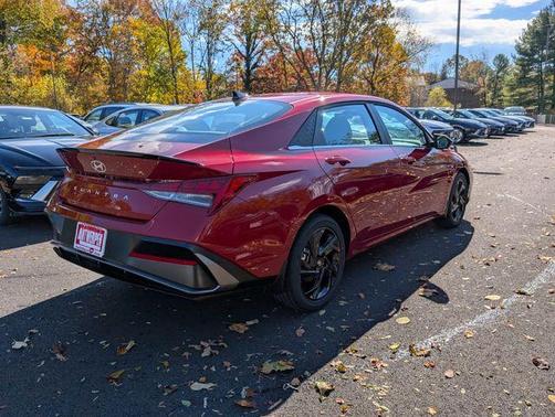 2026 Hyundai ELANTRA SEL