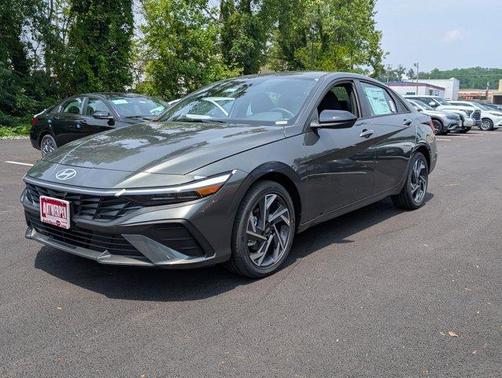 2025 Hyundai ELANTRA HEV SEL Sport