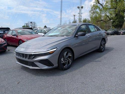 2025 Hyundai ELANTRA SEL Sport