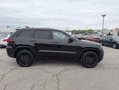 2018 Jeep Grand Cherokee Altitude