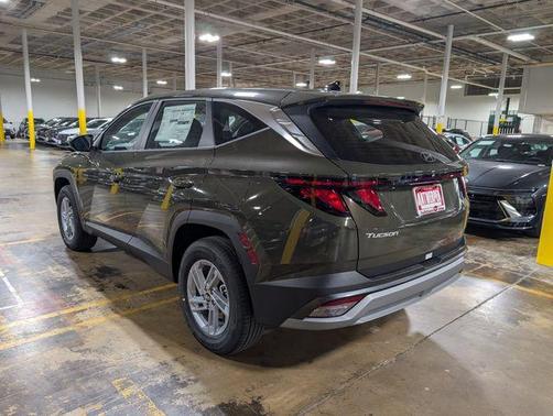 2026 Hyundai TUCSON SE
