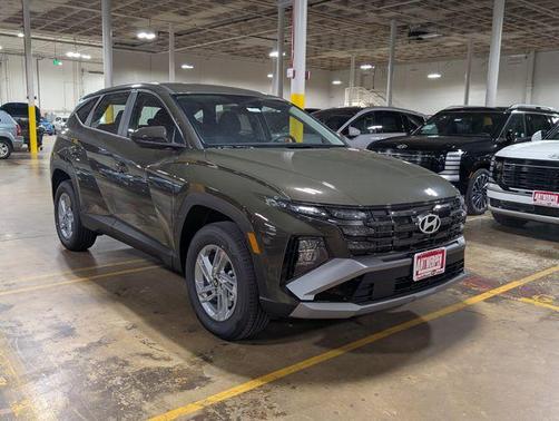 2026 Hyundai TUCSON SE