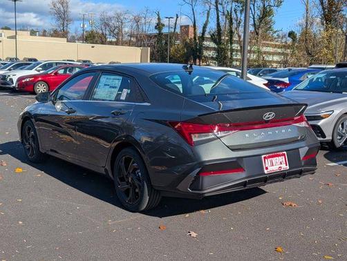 2026 Hyundai ELANTRA SEL