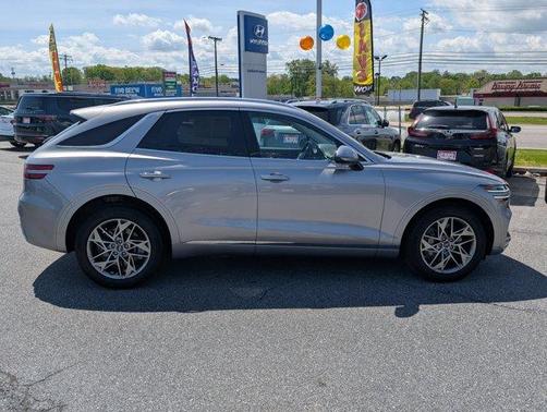 2025 Genesis GV70 2.5T