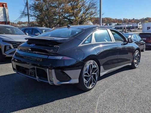 2024 Hyundai IONIQ 6 SEL