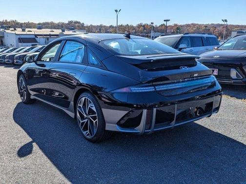 2024 Hyundai IONIQ 6 SEL