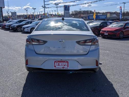 Photo 5 of 30 of 2019 Hyundai Sonata Hybrid Limited