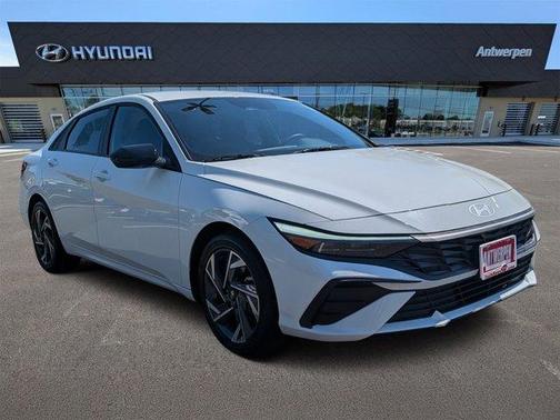 White 2025 Hyundai ELANTRA SEL Sport
