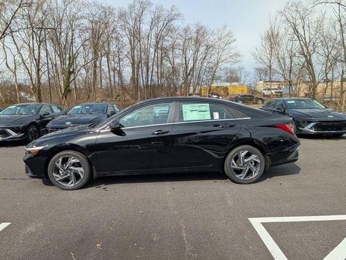 2026 Hyundai ELANTRA HEV Limited