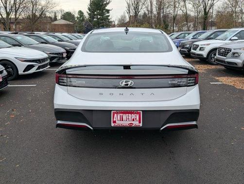 2026 Hyundai SONATA SE