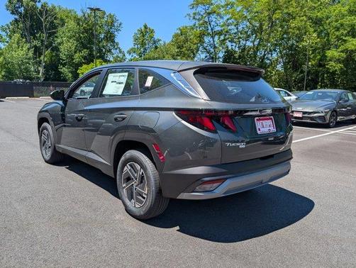 Amazon Gray 2026 Hyundai TUCSON Hybrid Blue SE