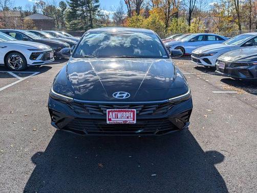 2026 Hyundai ELANTRA SEL