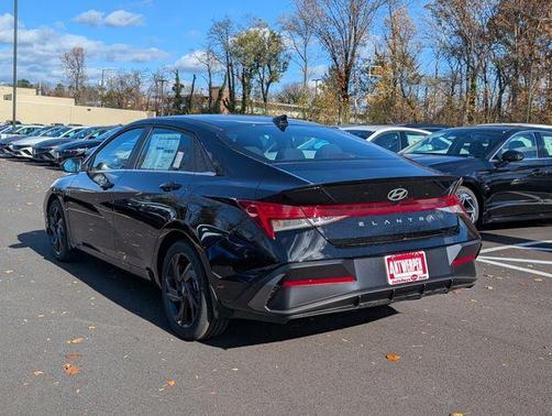 2026 Hyundai ELANTRA SEL