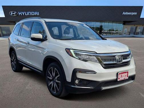 2022 Honda Pilot Touring 8-Passenger