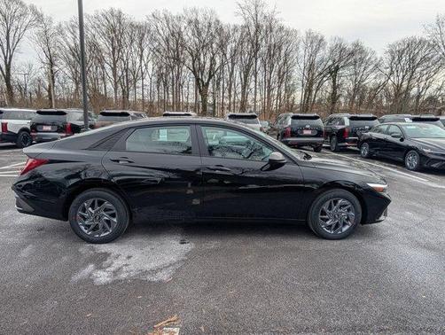 2026 Hyundai ELANTRA HEV Blue