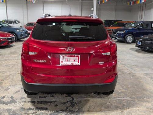2015 Hyundai TUCSON SE