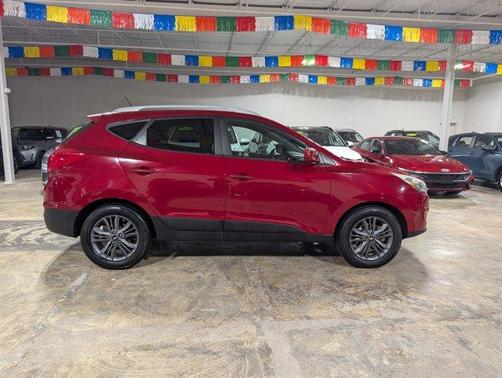 2015 Hyundai TUCSON SE
