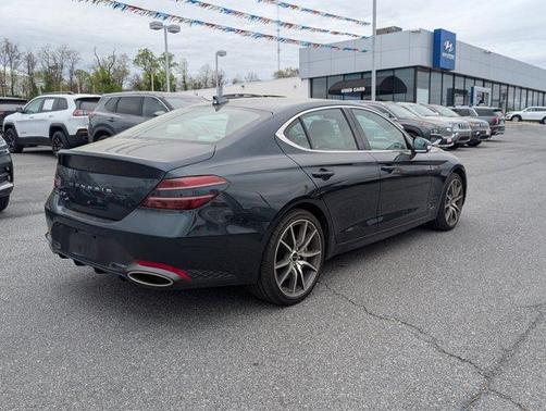 2024 Genesis G70 2.5T
