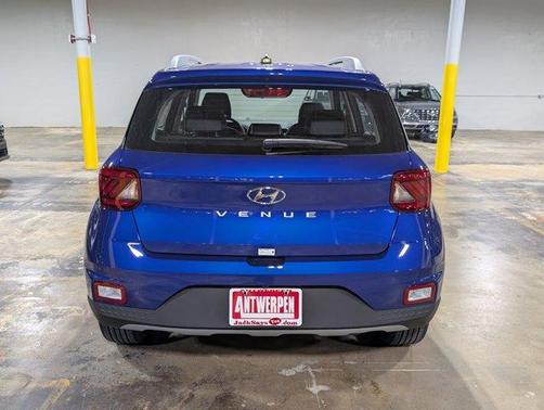 2025 Hyundai VENUE Limited