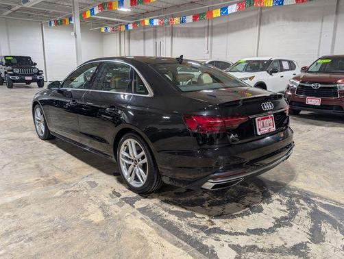 Mythos Black Metallic 2024 Audi A4 45 S line quattro Premium