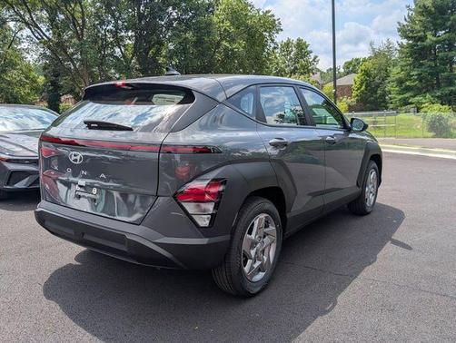 2026 Hyundai KONA SE
