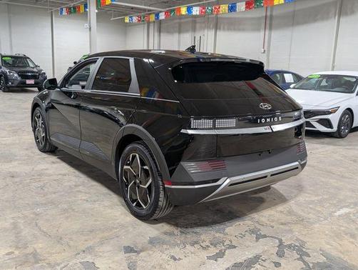 2022 Hyundai IONIQ 5 SE