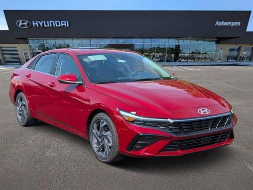 2025 Hyundai ELANTRA Limited