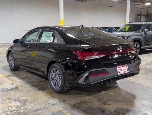 2025 Hyundai ELANTRA HEV Blue