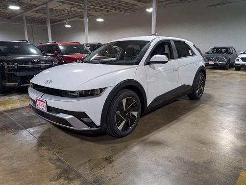 2026 Hyundai IONIQ 5 SE Standard Range