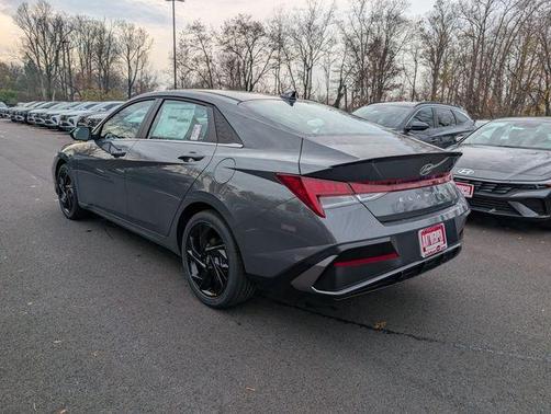 2026 Hyundai ELANTRA SEL