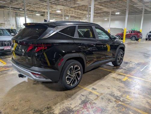 Phantom Black 2026 Hyundai TUCSON SEL
