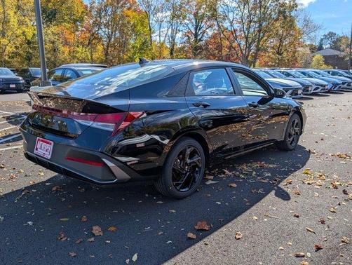 2026 Hyundai ELANTRA SEL